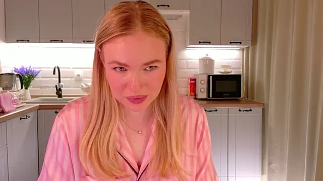 Veronika_Mitchel webcam