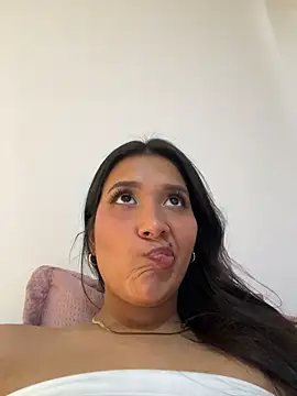 isabellajoness_ - IsabellaJoness_'s free webcam - UK Sex Cams