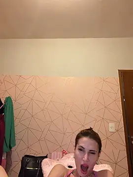 Irresistible24 webcam