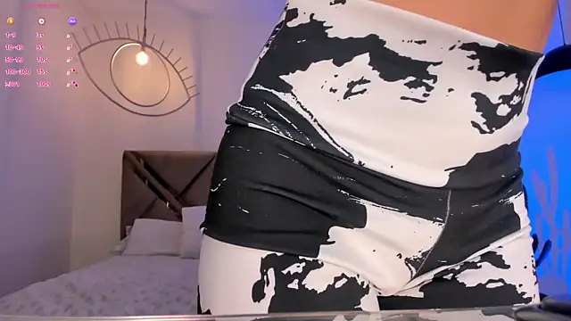 IsabellaMoreau webcam