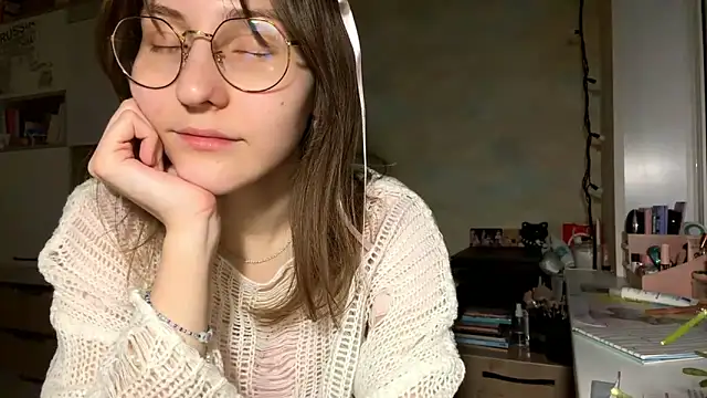 miaaa_moon - Miaaa_Moon's free webcam - UK Sex Cams