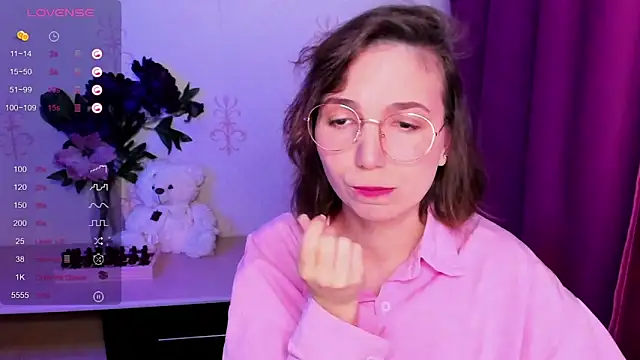 KindHazelHere_ webcam