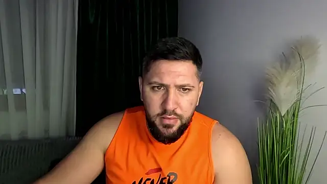 gold_alpha_boy (M young) - Who is the next King of the room?