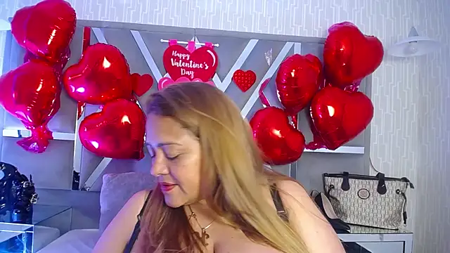 MonzerratBoyer webcam