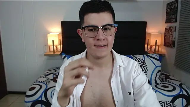 dylan_santiago_ webcam