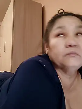 Zulfiya_Bruce webcam