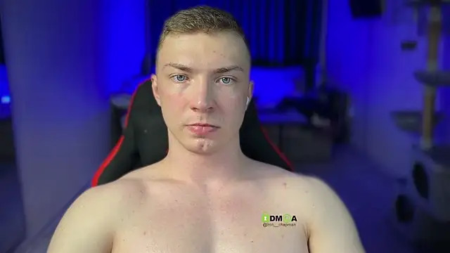 iron__chap webcam