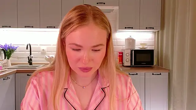 Veronika_Mitchel webcam