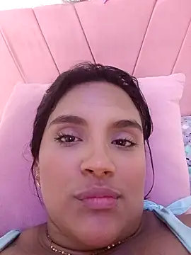 victoria_roussee webcam