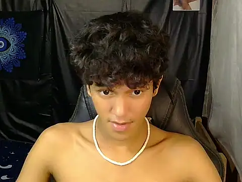 hugekenbigcock webcam