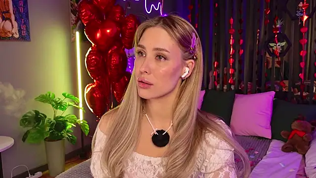 plugmyhdmi (F young) - recital of new singer Jimmy, + dance