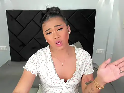 Exotic_alyssa69 webcam