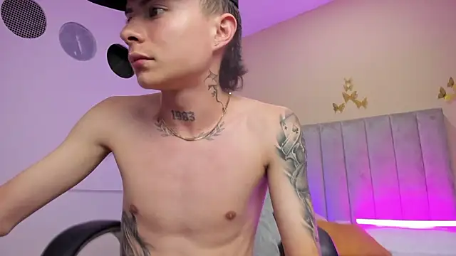 nascary_fox - Nascary_Fox's free webcam - UK Sex Cams