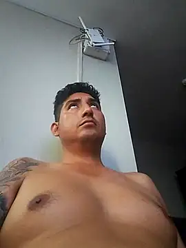 Yrresistible666 webcam