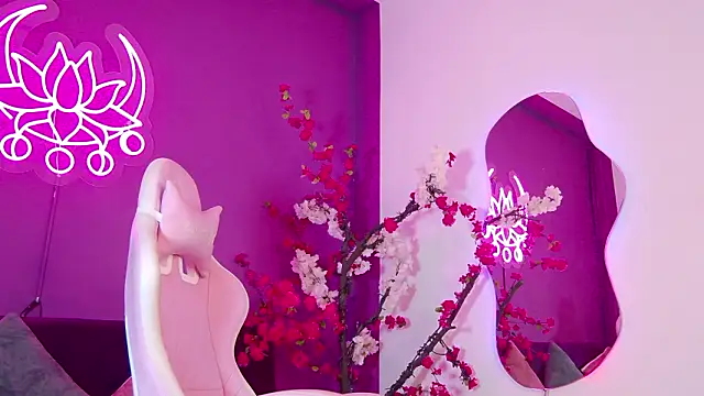 katie_rougee_ webcam