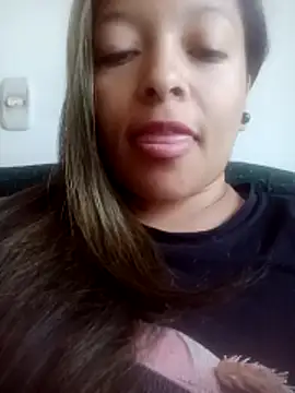 lolitaaaa2222 webcam