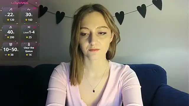 white_liillyy webcam