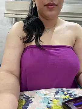 Bold-arabic-vibes webcam