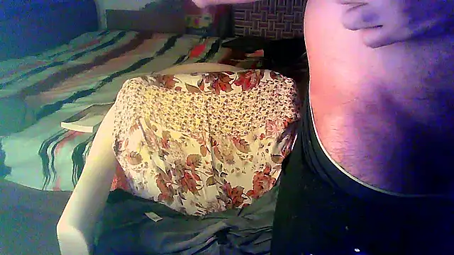 vbestshow (Ask my age) - all naked at