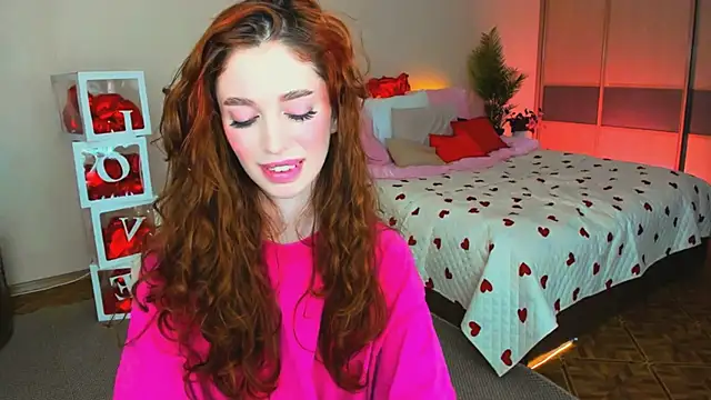 ChristinaConteeree webcam