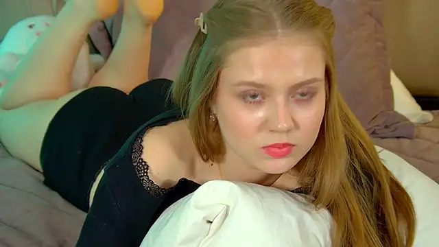 SelinSwarovski webcam