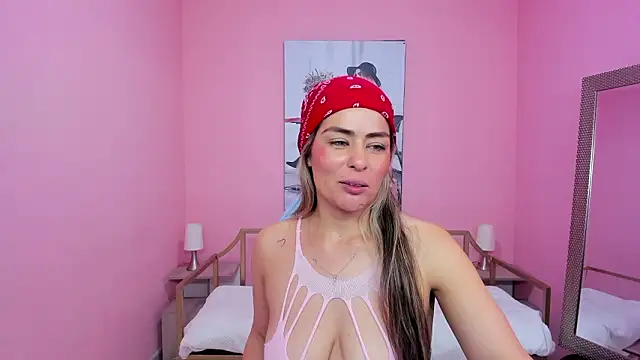 Ivonne_pier_x webcam