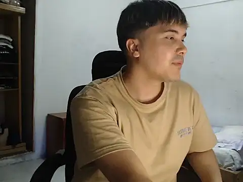 CuteAlexBoy webcam