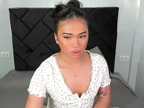 Exotic_alyssa69 webcam