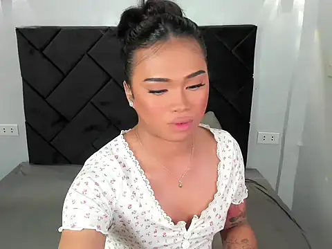 Exotic_alyssa69 webcam