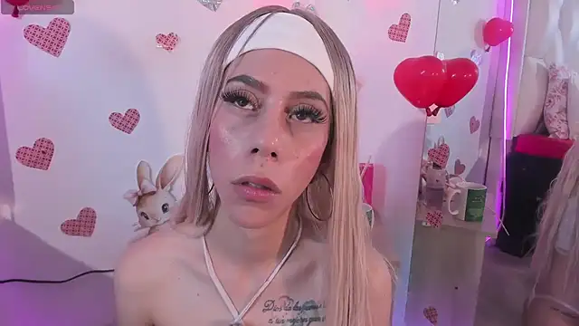 Darlyn_tenderhot__ webcam