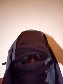 Invisible-four5 webcam