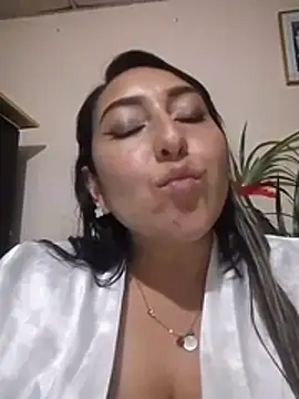 Valeria_montana_ webcam