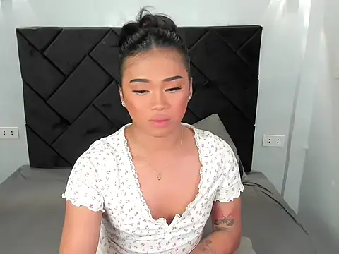 Exotic_alyssa69 webcam