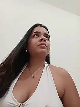 julieth_hot-69 - Julieth_hot-69's free webcam - UK Sex Cams