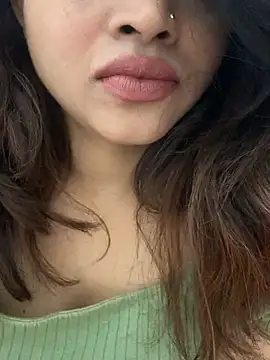 riya_sharma11 webcam