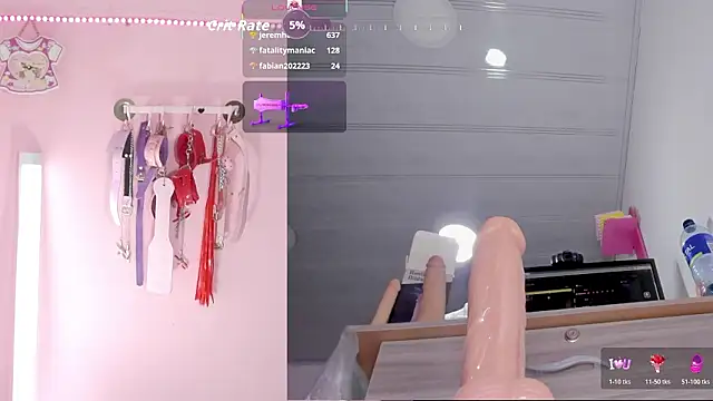 emily_foxxxii webcam