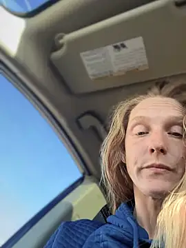 GoldenFlameGoddess webcam