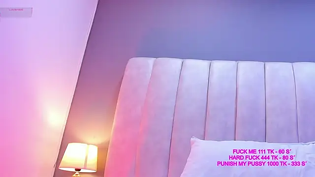 ashleyy23x (F young) - Punish my little pussy with your dick