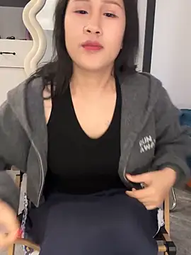 美女littlesluttycat在线直播