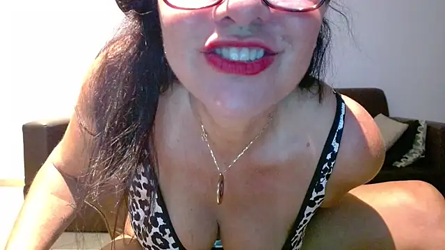 Lindagoddess75 webcam