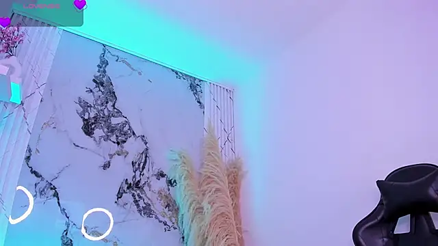 NatashaTaylor1 webcam