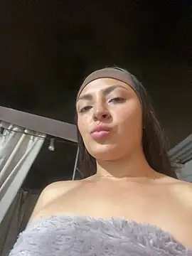 ArianaDominguez_Pink webcam