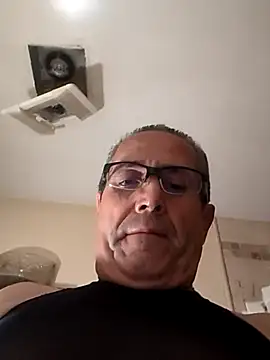 bobby69cock webcam