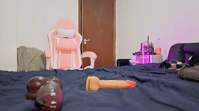 ENGLISHEMILY_69 webcam