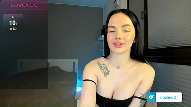 SelinaStorm webcam