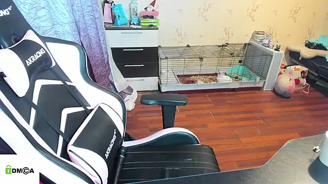 Crazy_forest_fairy webcam