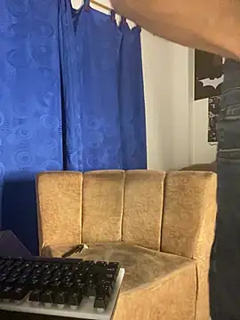 Kriss_Edwards webcam