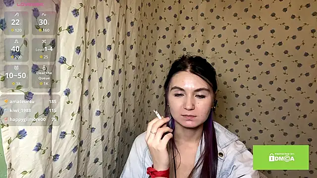 EstherKiester webcam