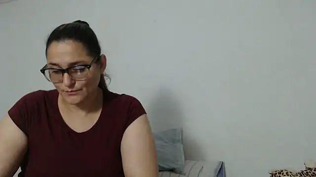 pareja_latina1483 webcam