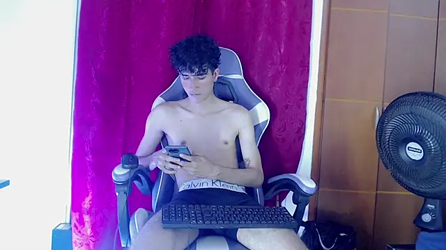 Johnny_cagee_ webcam